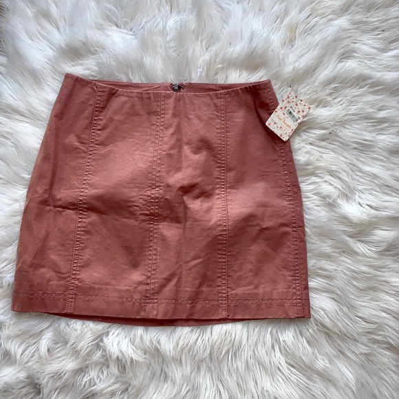 Rosè Suede Free People zip skirt - Picture 2 of 6